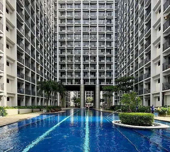 Apartahotel Megs Sky Shore 2 Tower 2 Near Moa